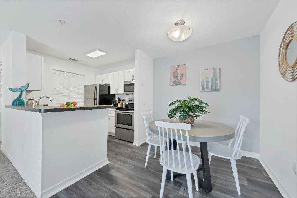Scenic And Vibrant 1Br With Balcony Gym Pool Apartment Bradenton Luaran gambar