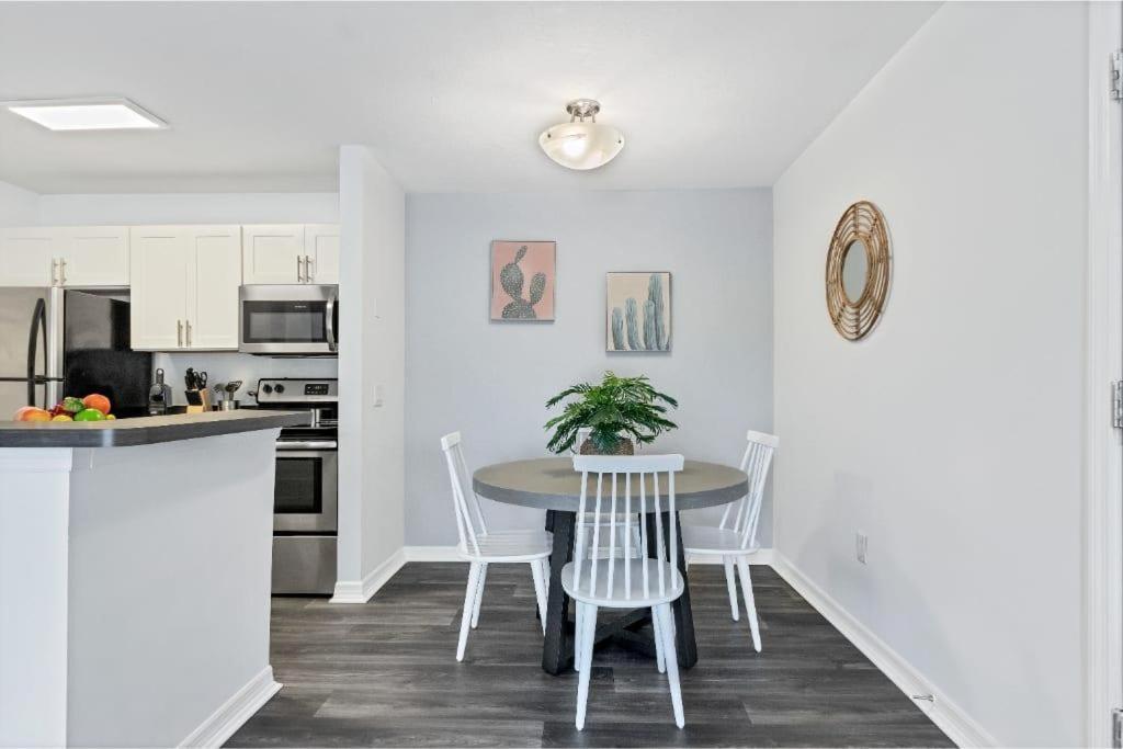 Scenic And Vibrant 1Br With Balcony Gym Pool Apartment Bradenton Luaran gambar