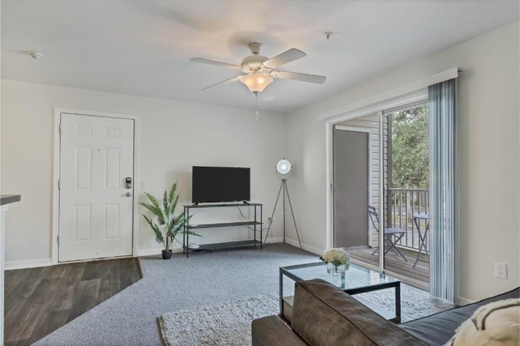 Scenic And Vibrant 1Br With Balcony Gym Pool Apartment Bradenton Luaran gambar